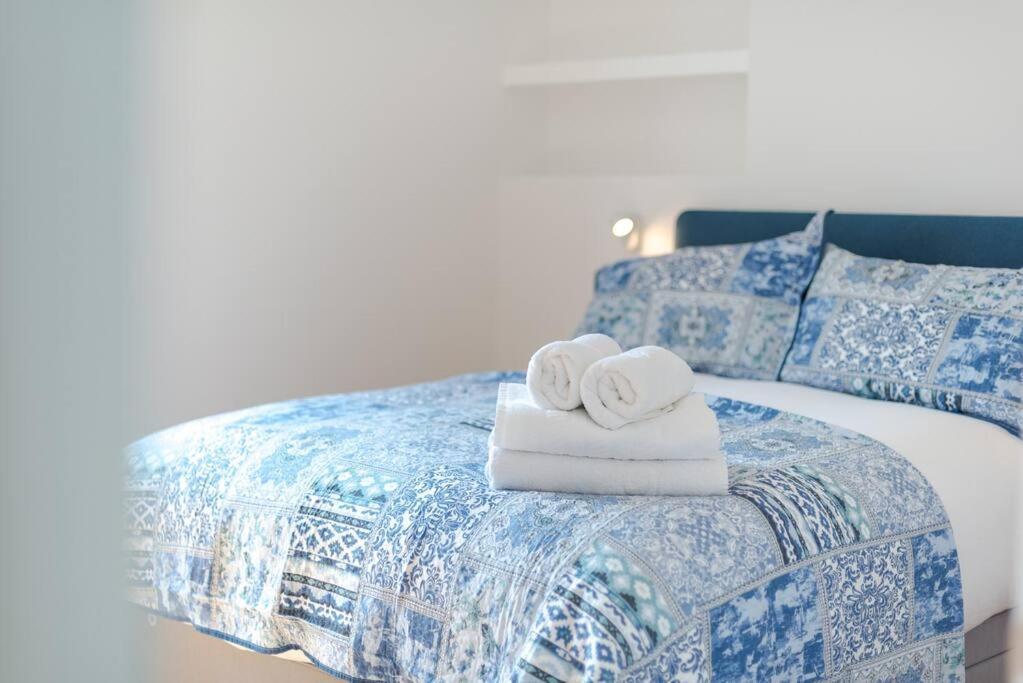 Appartement Stunning Two Bed Rh8 *