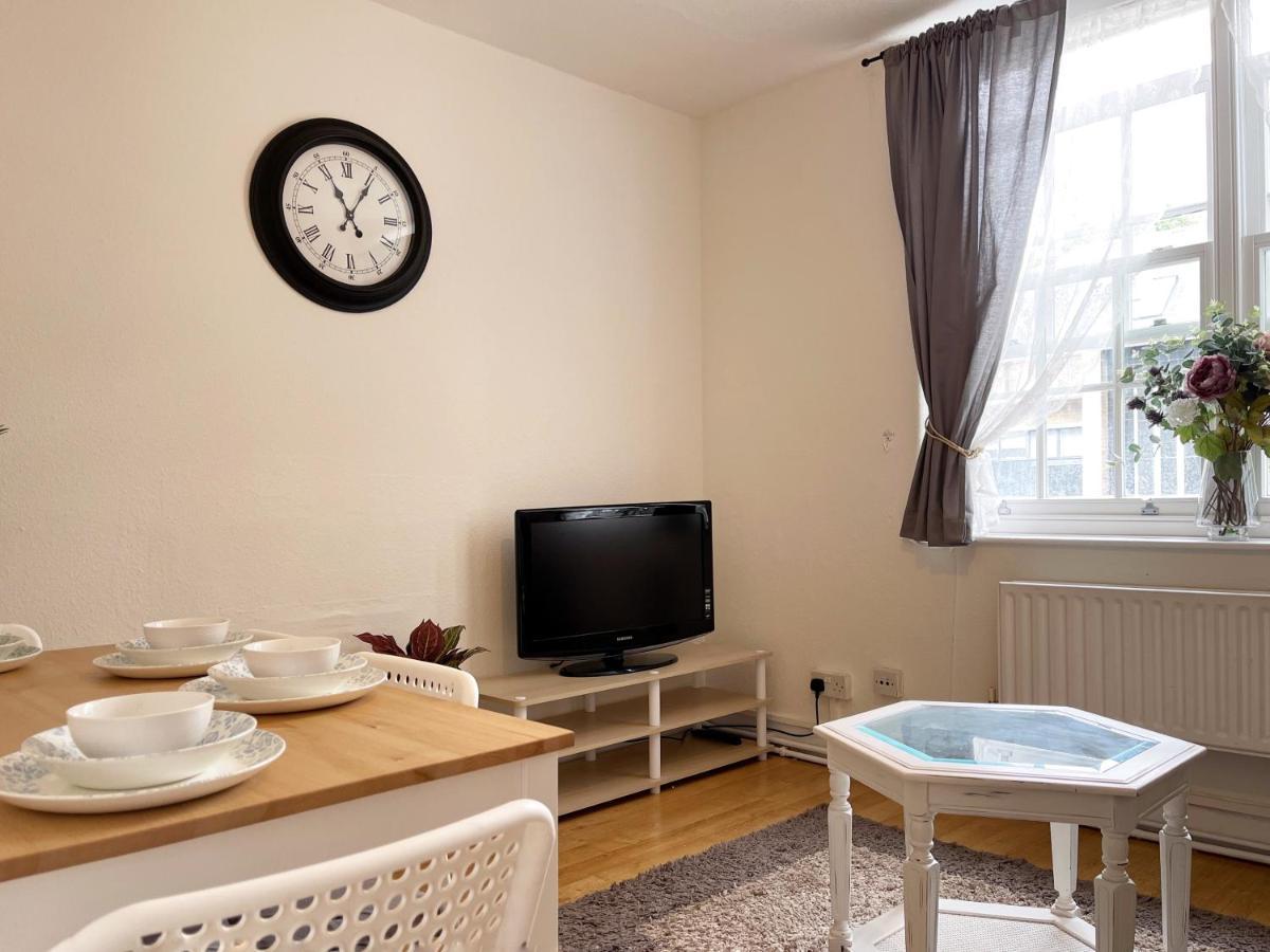 Leilighet Lisa's Place Near Kings Cross - 2 Double Beds, 1 Sofa Bed, Great Location, Ideal For Families *