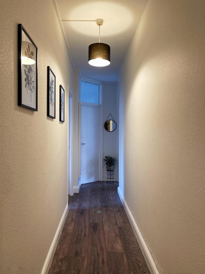 Lisa's Place Near Kings Cross - 2 Double Beds, 1 Sofa Bed, Great Location, Ideal For Families London