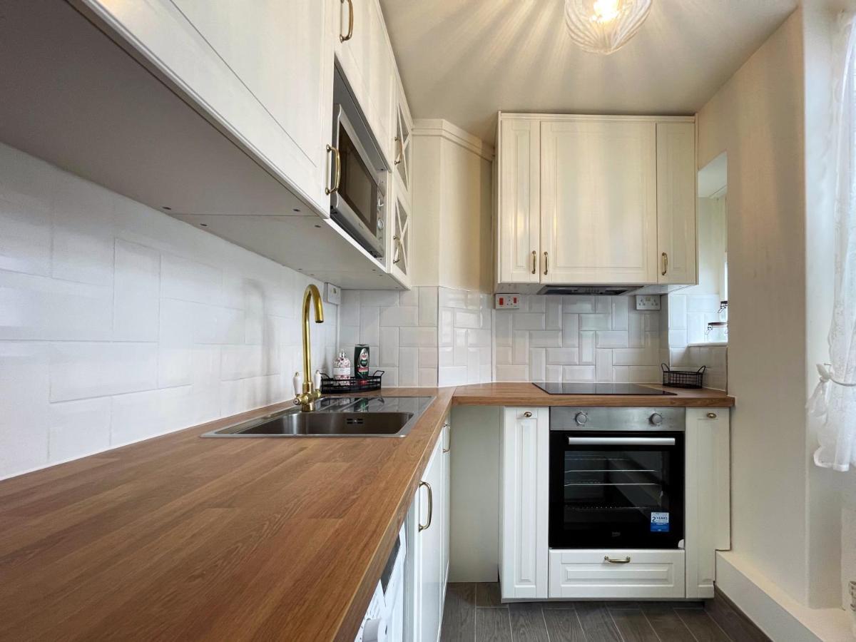 Lisa's Place Near Kings Cross - 2 Double Beds, 1 Sofa Bed, Great Location, Ideal For Families Leilighet