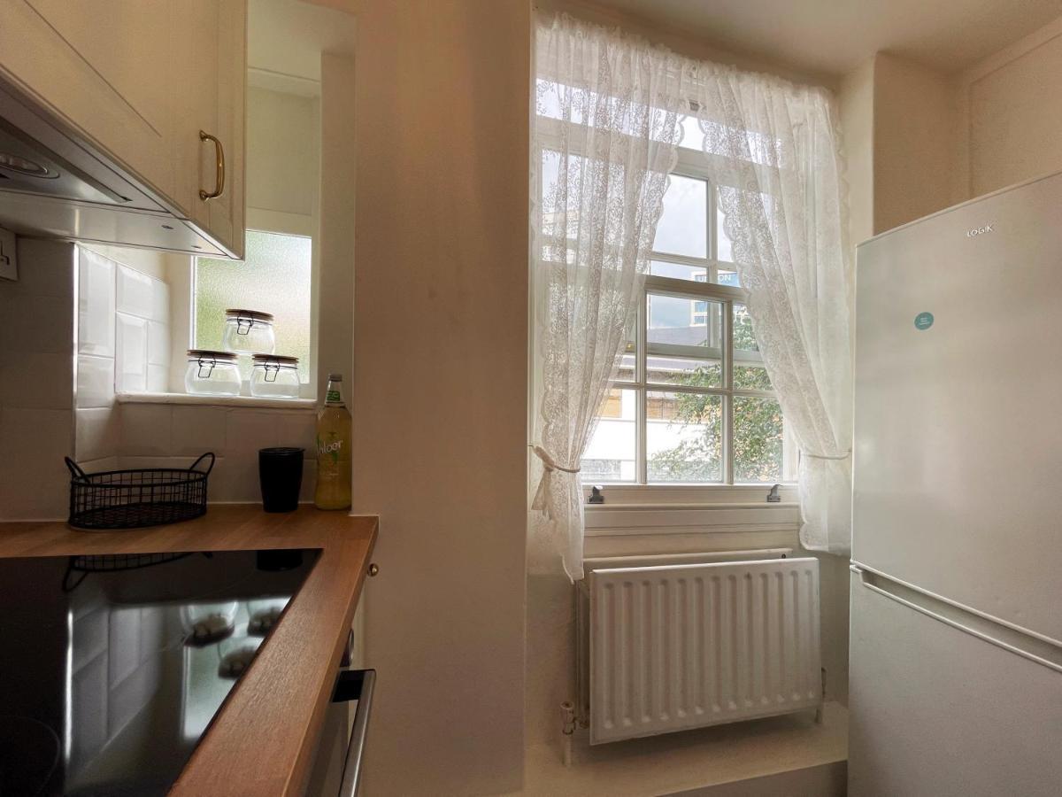 Leilighet Lisa's Place Near Kings Cross - 2 Double Beds, 1 Sofa Bed, Great Location, Ideal For Families *