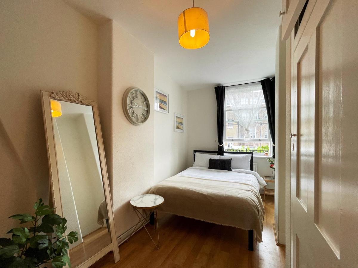 Lisa's Place Near Kings Cross - 2 Double Beds, 1 Sofa Bed, Great Location, Ideal For Families * London