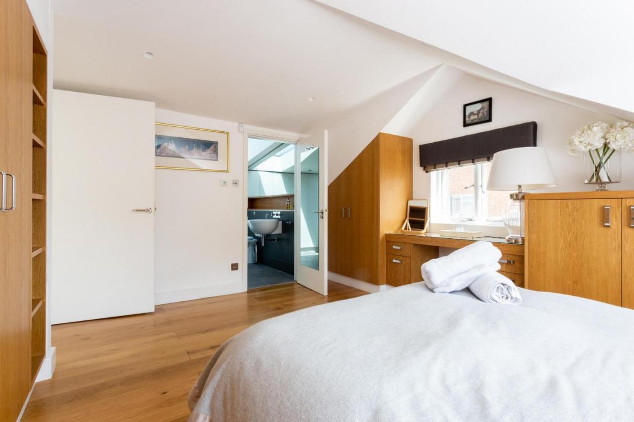 New Stunning 5bd Mews House Feriehus