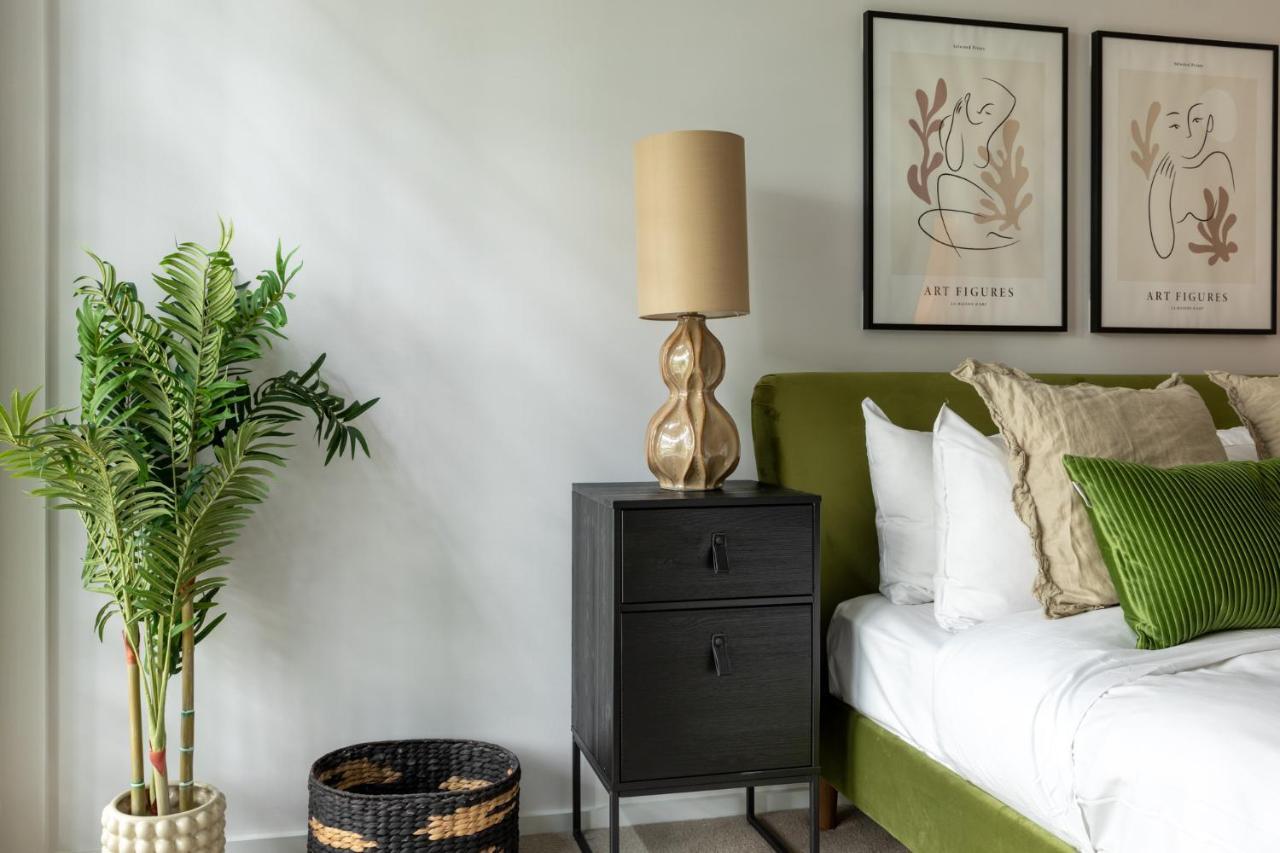 The Aurora's Nest - Lovely 3bdr With Balcony And Study