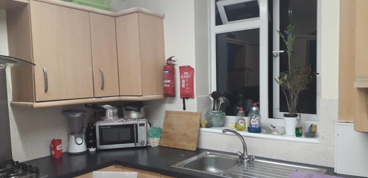 Appartement 7, Cranehouse Brangbourne Road One Big Double Available On Reasonable Price, Shared Flat Londen