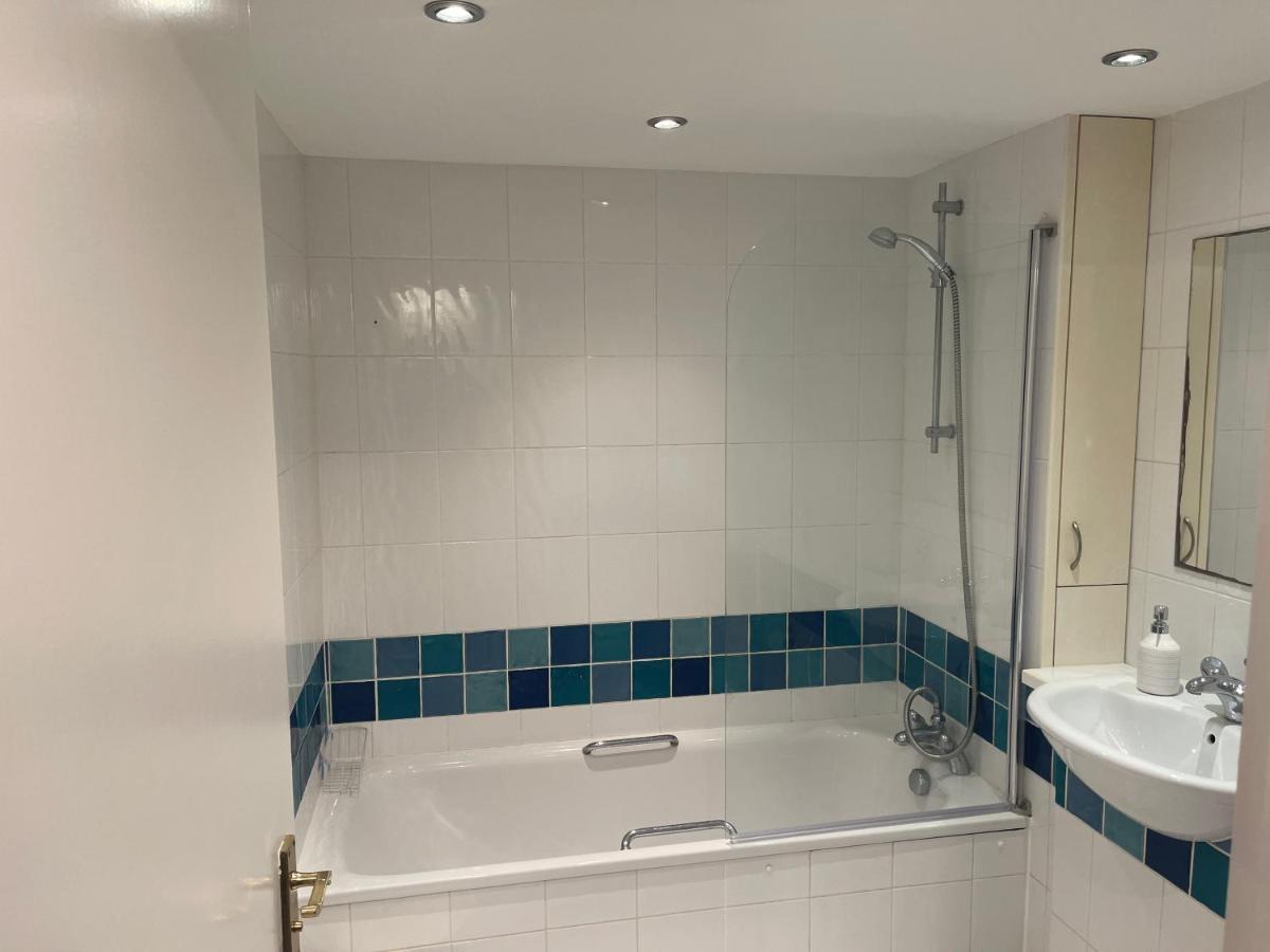 City Haven King En-suite&double Room&parking Leilighet London