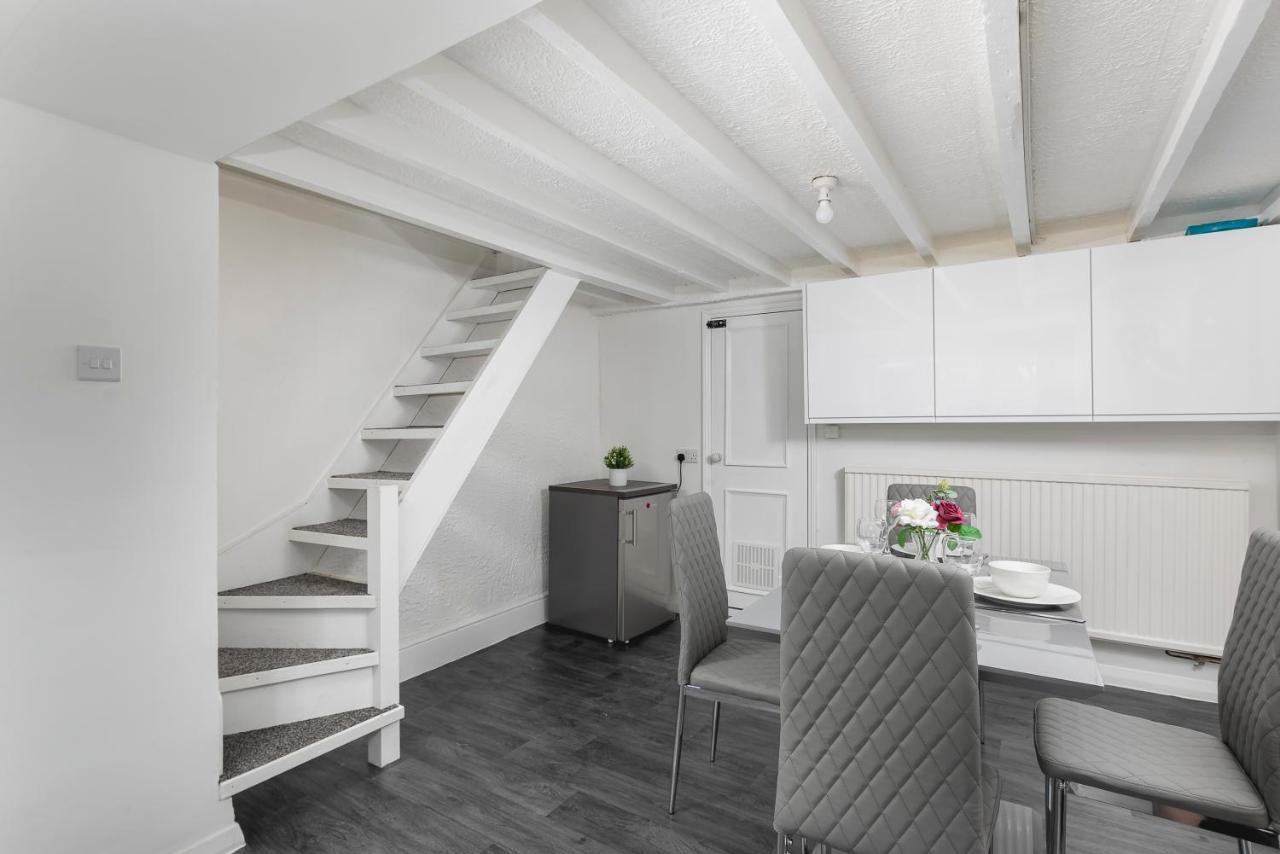 Skyvillion - 2 Bed In Finchley- 2 Mins Walk To East Finchley Tube Station Londen