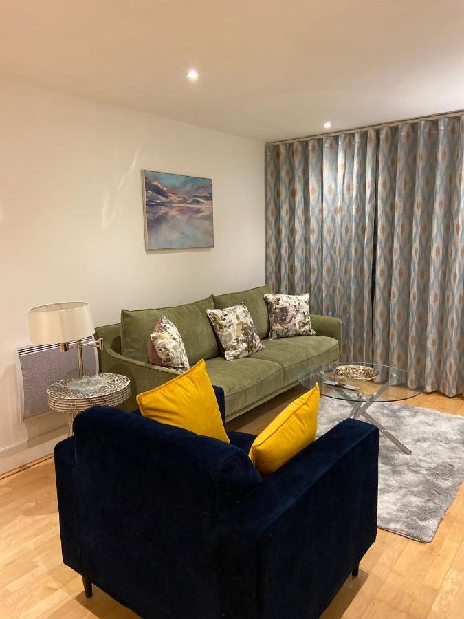 Fabulous 2 Bed In Vauxhall Apartment London