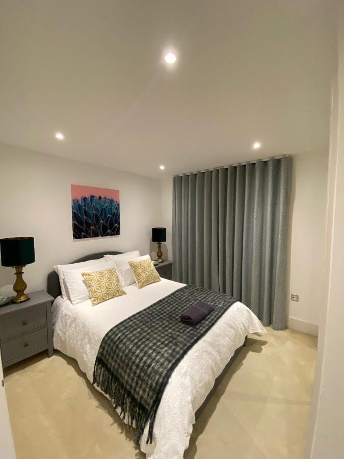 Fabulous 2 Bed In Vauxhall Apartment