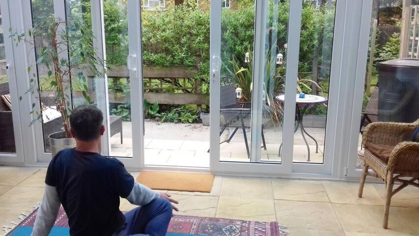 1 Dbl Bed Ground Floor Modern Oriental Flat Greenwich Park London