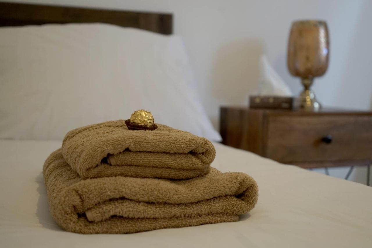 Appartement Luxury Garden Sleep 6, 2 Mins To Metro
