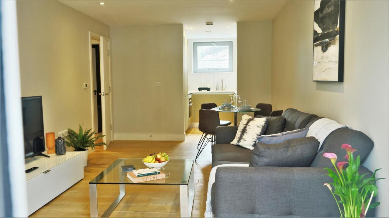 Stayo Southbank * London