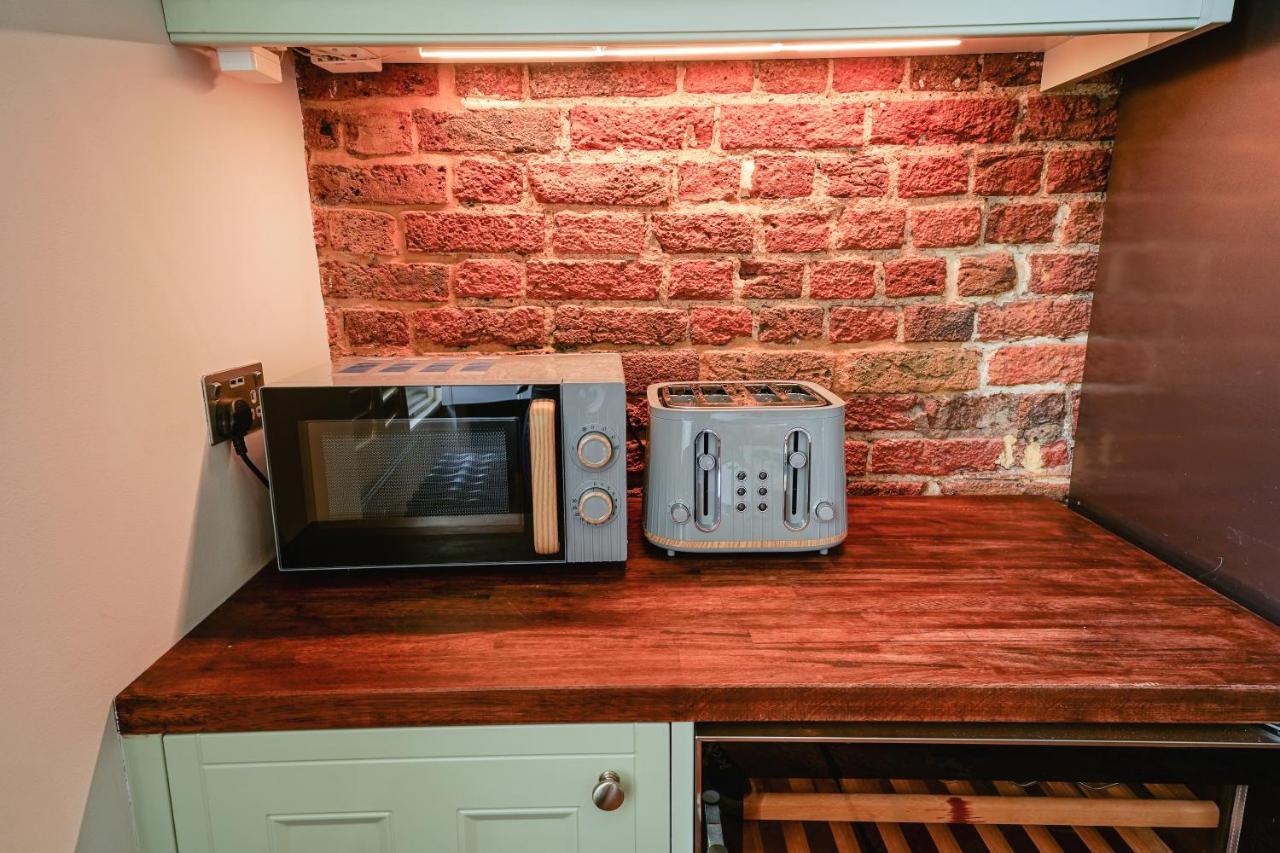 Classic Paddington 2-bedroom Apartment