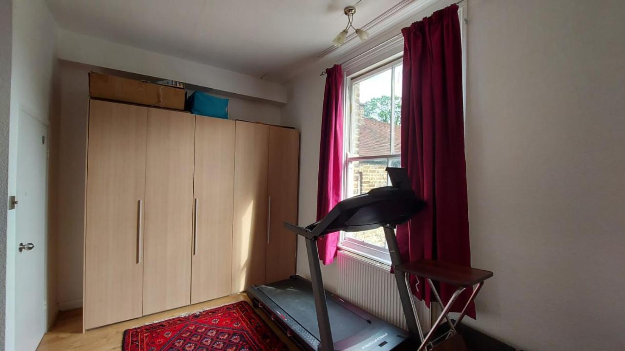 Extra Large One Bedroom Flat With Parking Bed & Breakfast Londen