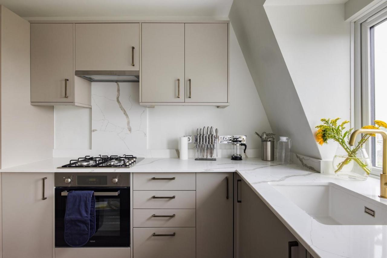 The St Johns Wood Classic - Snazzy 2bdr Flat Apartment London