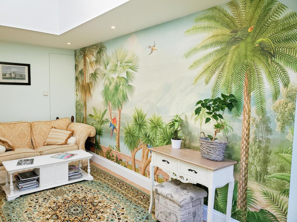 Appartement Spacious Refurbished Flat With A Garden Near Tube, Train, Thames And The Center *