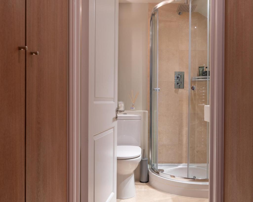 Tower Bridge Luxxe Nomads Lavish Choice For Large Groups - Free Parking Apartment *