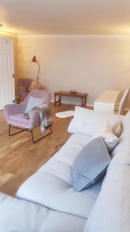 Apartamento Lovely 2 Bedroom Flat In The Heart Of Water Wimbledon Londres