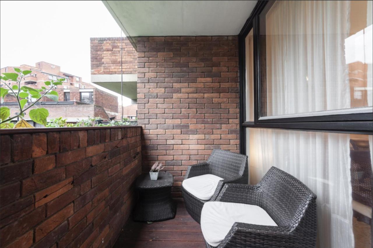 Two Bedroom Pimlico Appartement *
