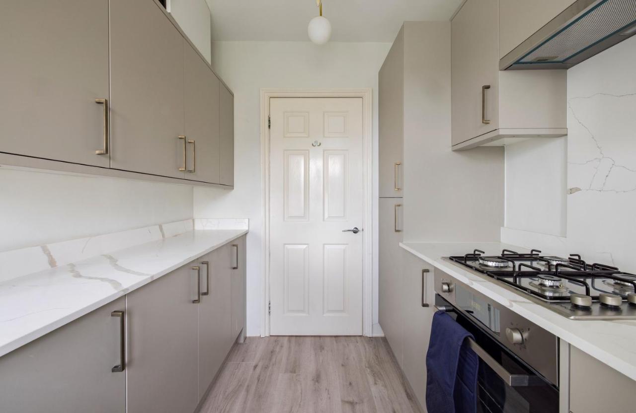 The St Johns Wood Classic - Snazzy 2bdr Flat Apartment London