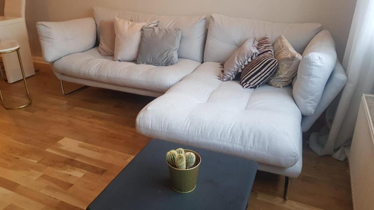 Leilighet Lovely 2 Bedroom Flat In The Heart Of Water Wimbledon London