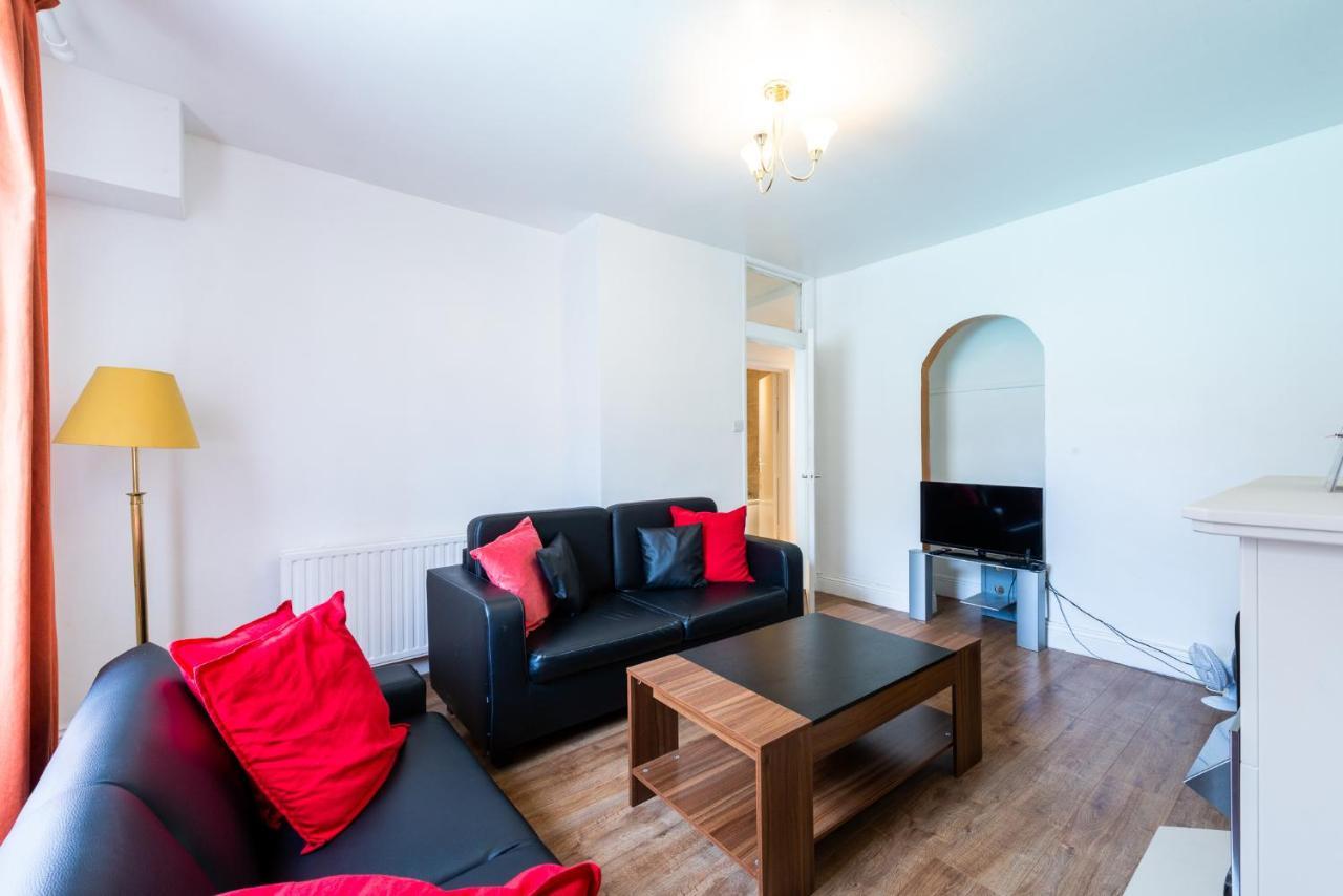 Apartment Spacious Shepherds Bush With Garden
