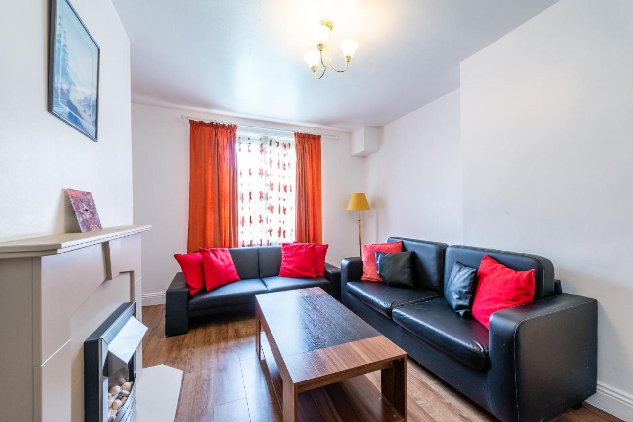 Spacious Shepherds Bush With Garden *