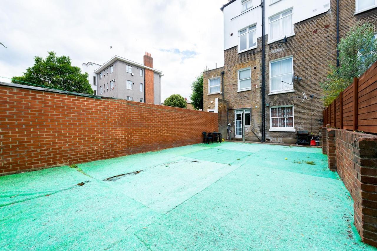 Spacious Shepherds Bush With Garden