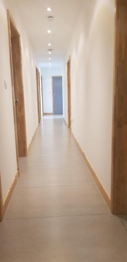 Jadwin Beautiful Share Toilet 2 People