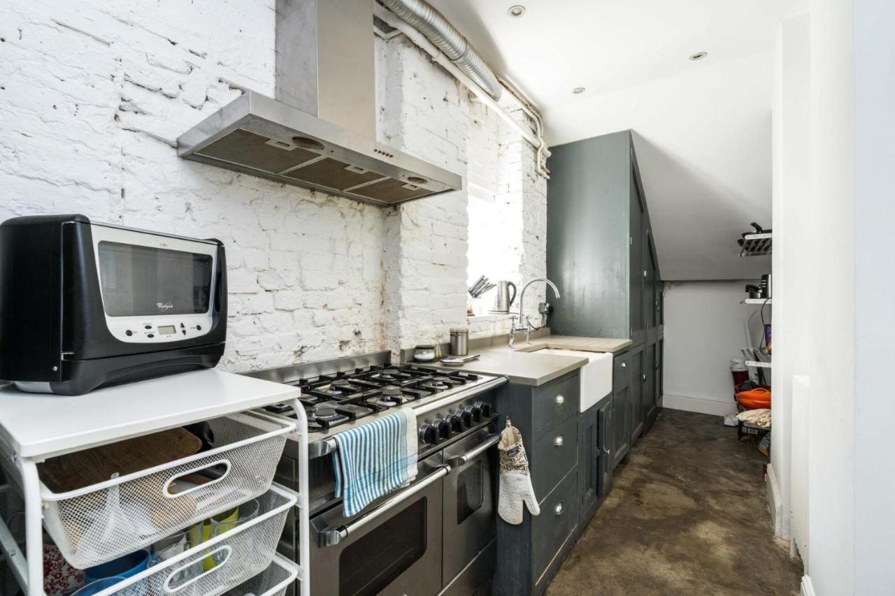 Fantastic 3 Bedroom Flat West Hampstead Londres