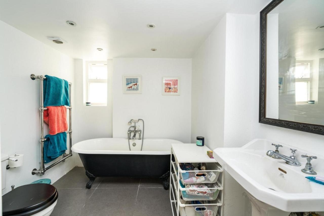 Apartamento Fantastic 3 Bedroom Flat West Hampstead *