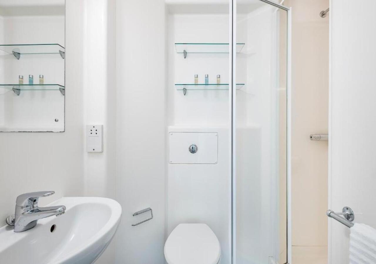 Trendy Ensuite Rooms, Southwark - Sk Pensión *