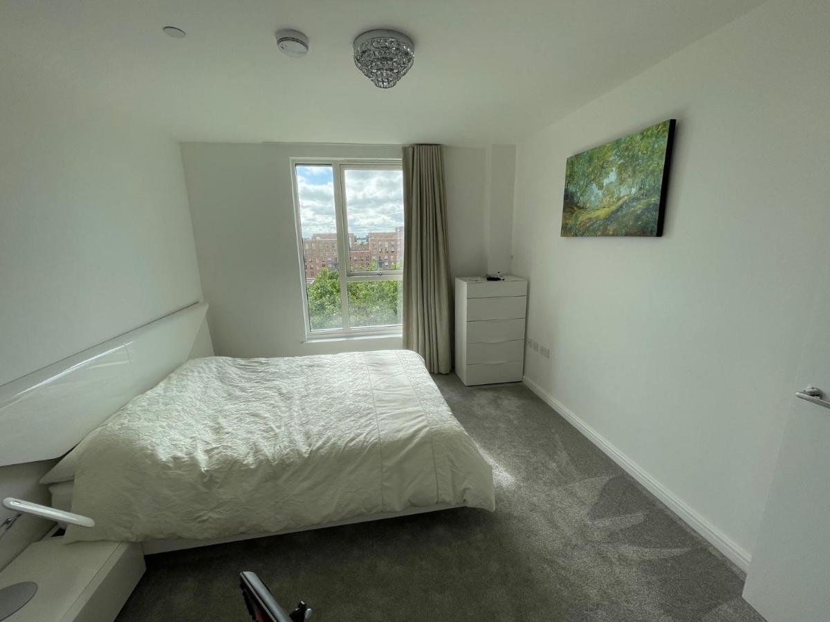 Appartement Modern Penthouse Flat With Free Indoor Parking *