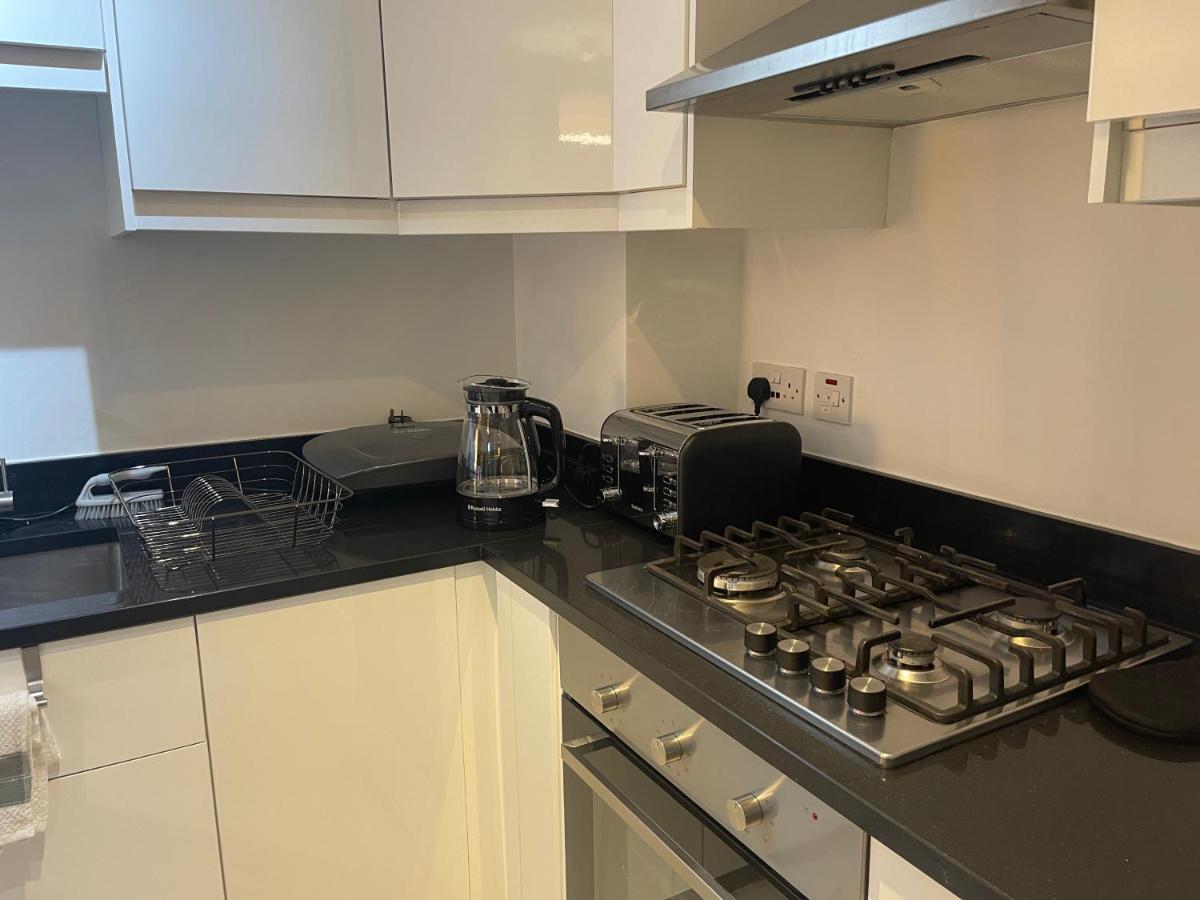 Apartment Tower Bridge King Bed En-suite With Parking & Balcony *