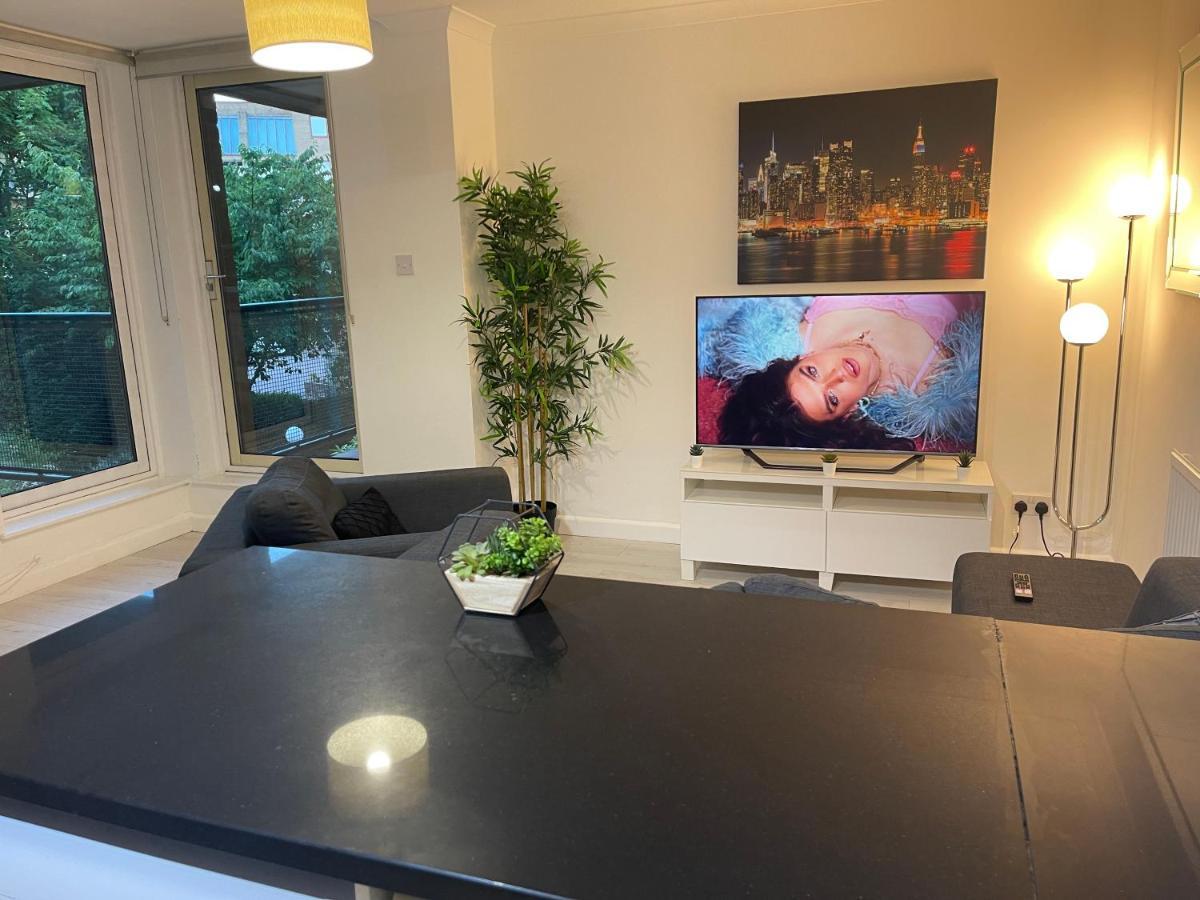 Apartment Tower Bridge King Bed En-suite With Parking & Balcony London