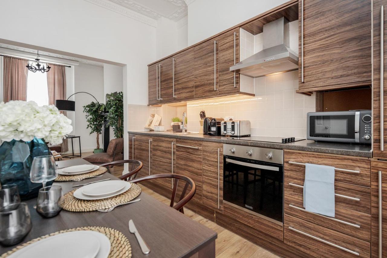 Elegant 3bed In Kensington Olympia Londen
