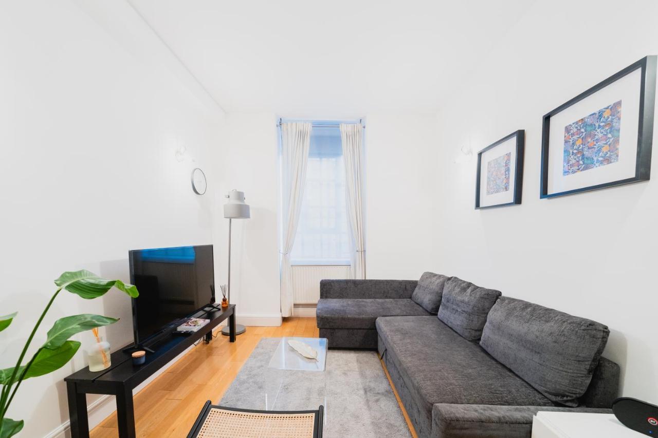 Covent Garden 2-bedroom Leilighet London