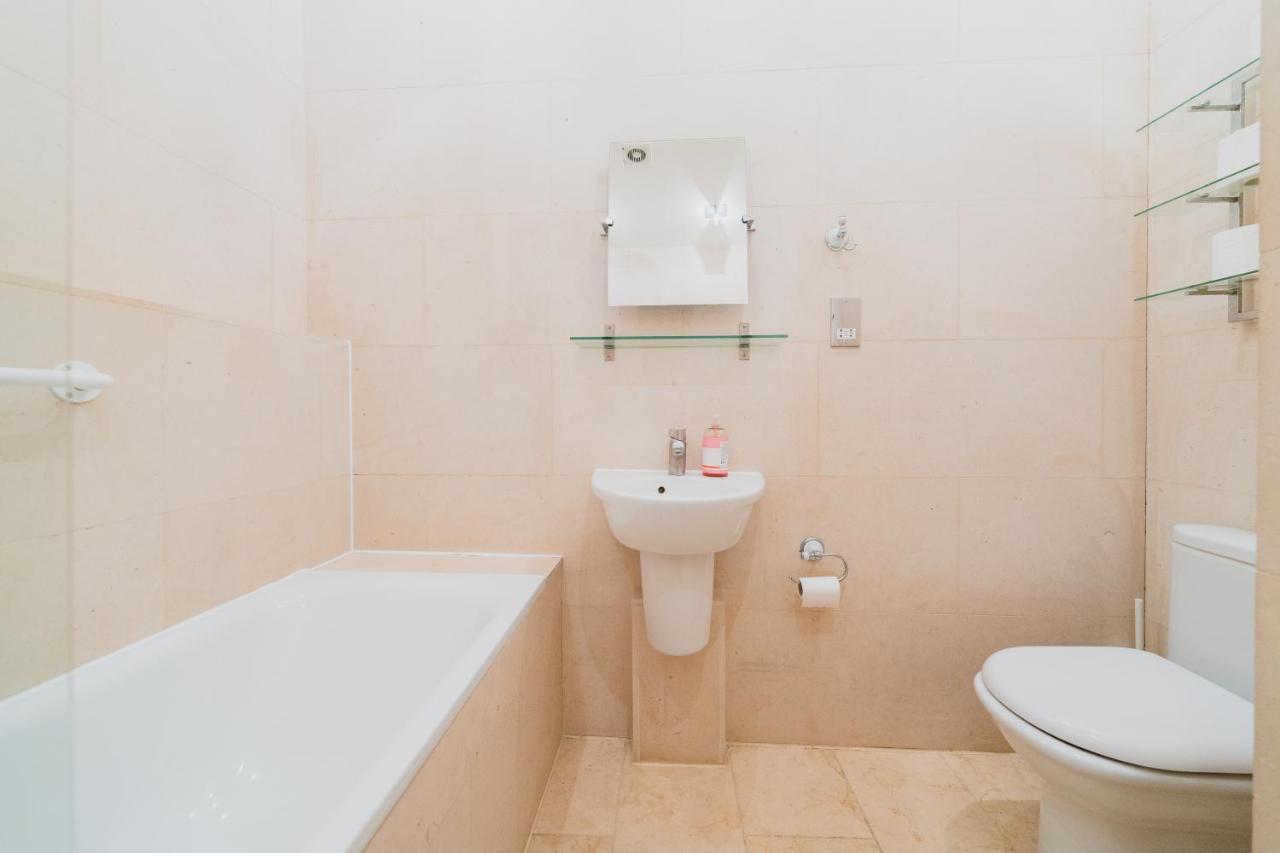 Covent Garden 2-bedroom * London