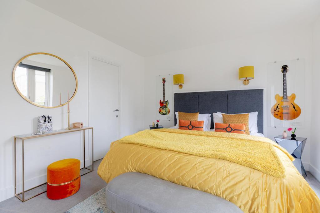 Tower Bridge Luxxe Nomads Lavish Choice For Large Groups - Free Parking London