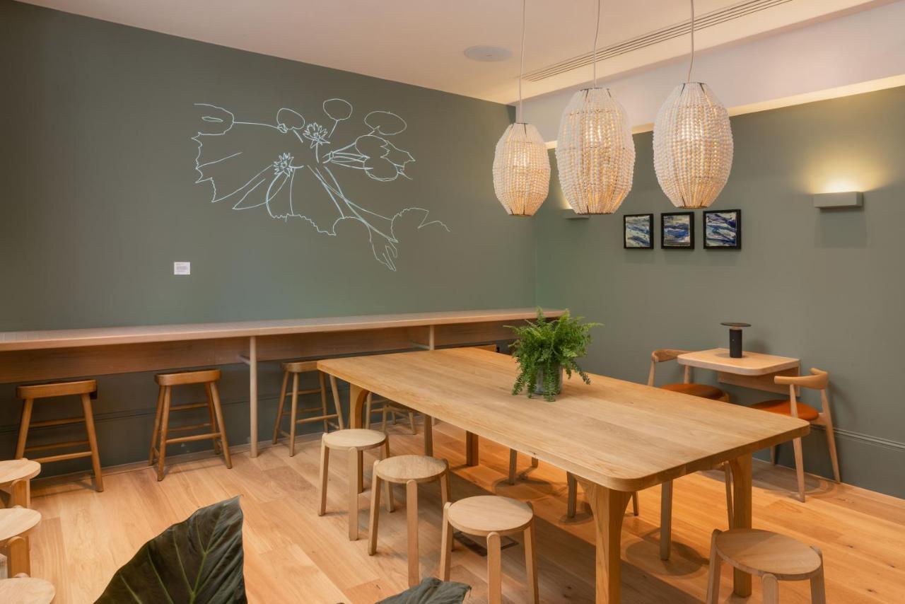 Inhabit Queen's Gardens, A Member Of Design Hotel 5*