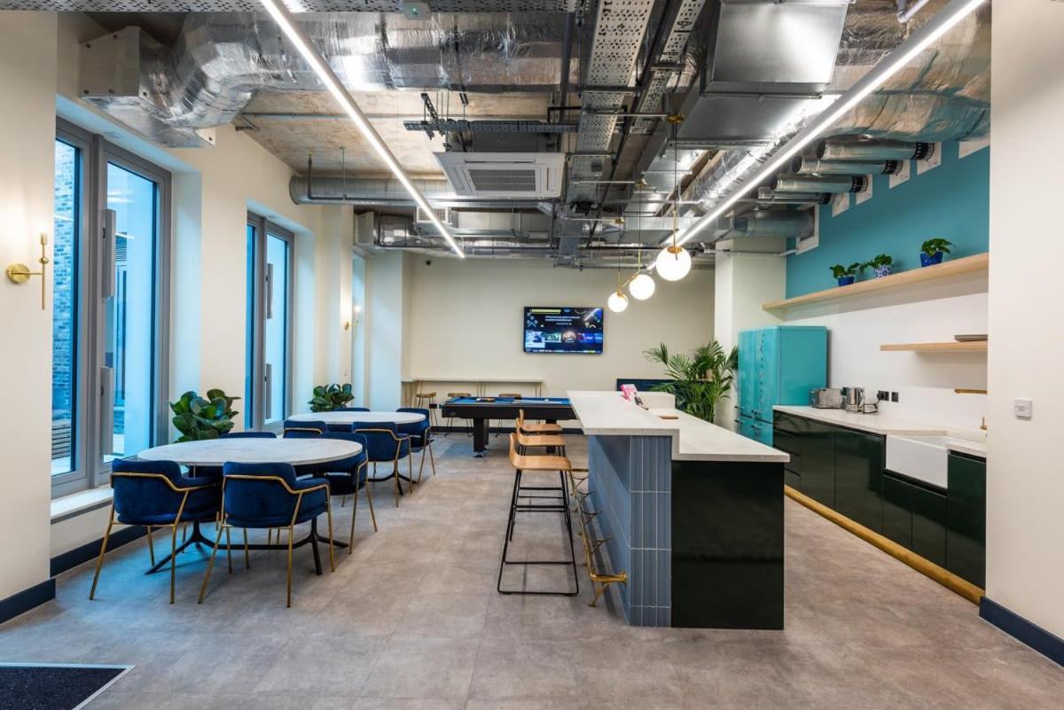 For Students Only Private Bedrooms With Shared Kitchen At Great Court In Leilighet London