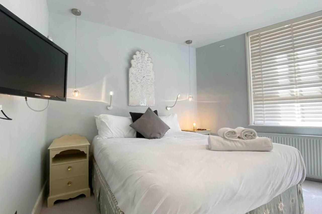 Charming 2-bed Apt With 2 Bathtub Central Appartement *