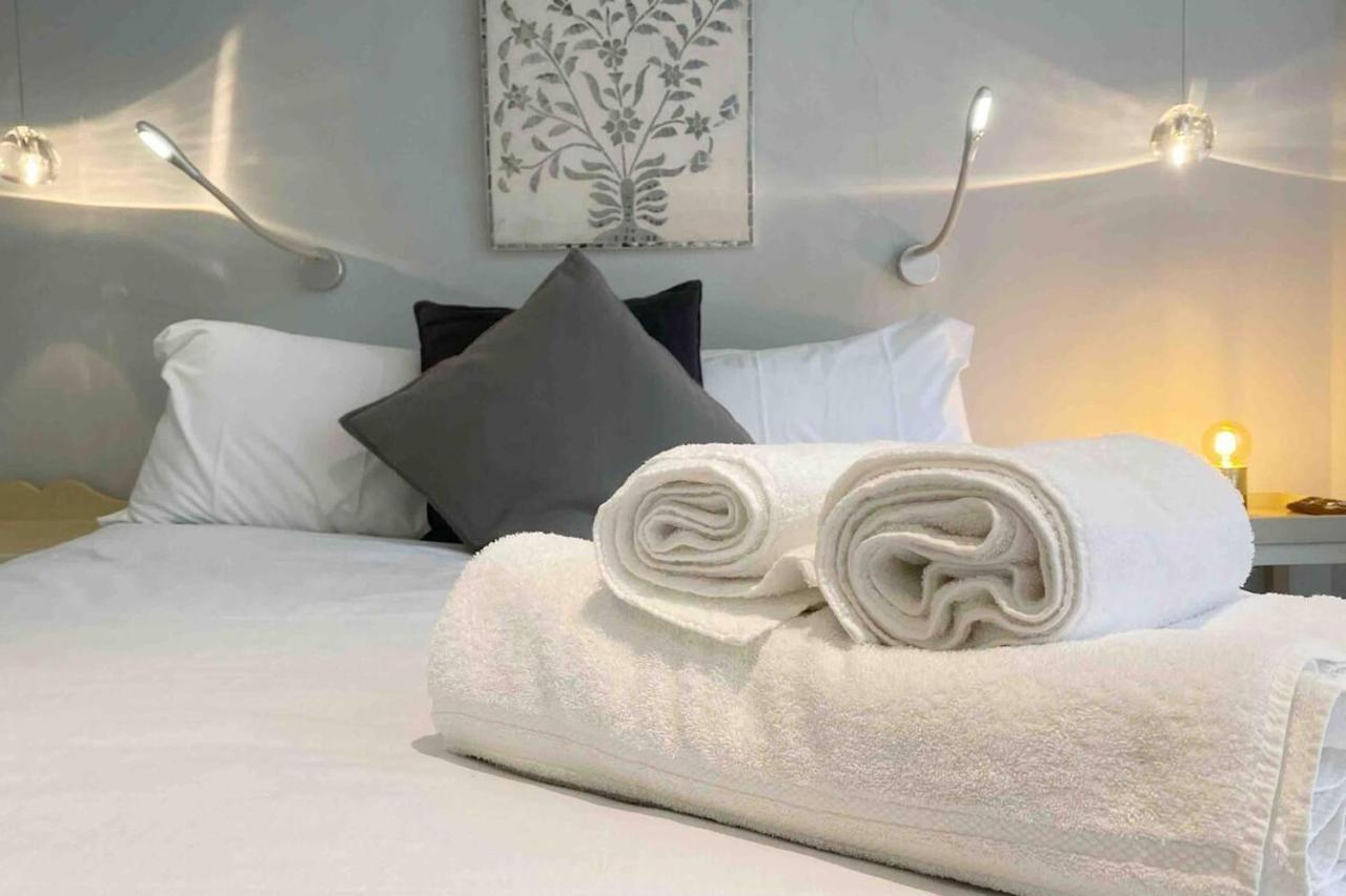 Charming 2-bed Apt With 2 Bathtub Central Appartement *