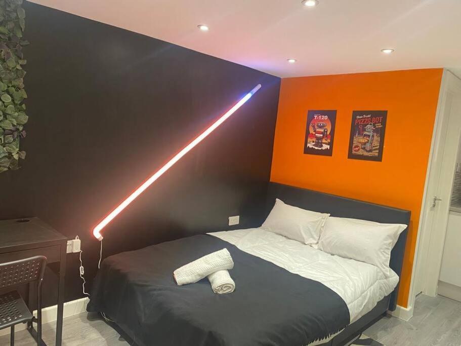 Leilighet Private Garden 1bed Studio Apart Battersea Perfect For Coupled Or Solo Travellers Pet Friendly Free Netflix & Wifi