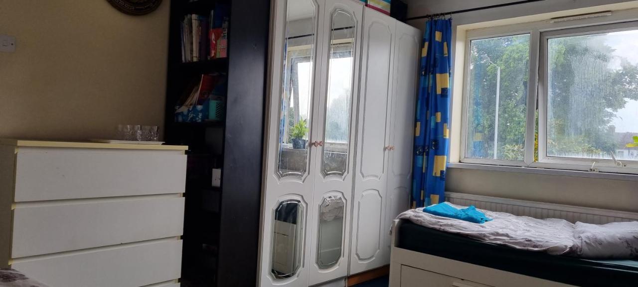 Leilighet Private In Shares Flat Near Heathrow Airport