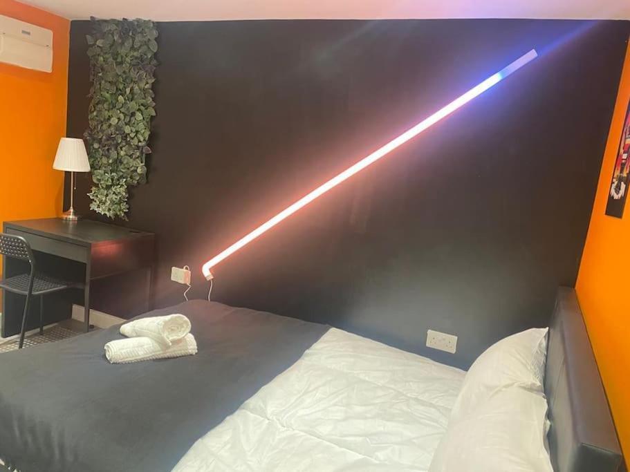 Private Garden 1bed Studio Apart Battersea Perfect For Coupled Or Solo Travellers Pet Friendly Free Netflix & Wifi Leilighet