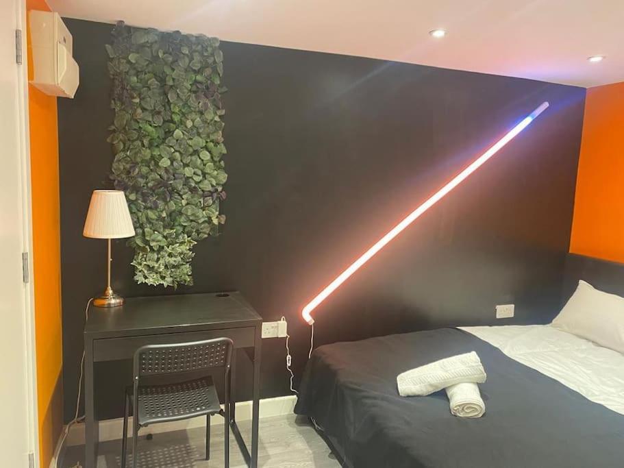 Leilighet Private Garden 1bed Studio Apart Battersea Perfect For Coupled Or Solo Travellers Pet Friendly Free Netflix & Wifi