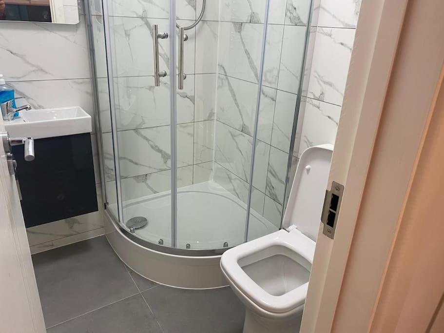 Leilighet Private Garden 1bed Studio Apart Battersea Perfect For Coupled Or Solo Travellers Pet Friendly Free Netflix & Wifi *