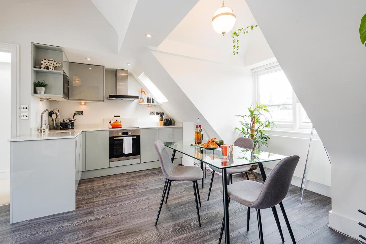Hampstead High Flyer Duplex Aprtment *