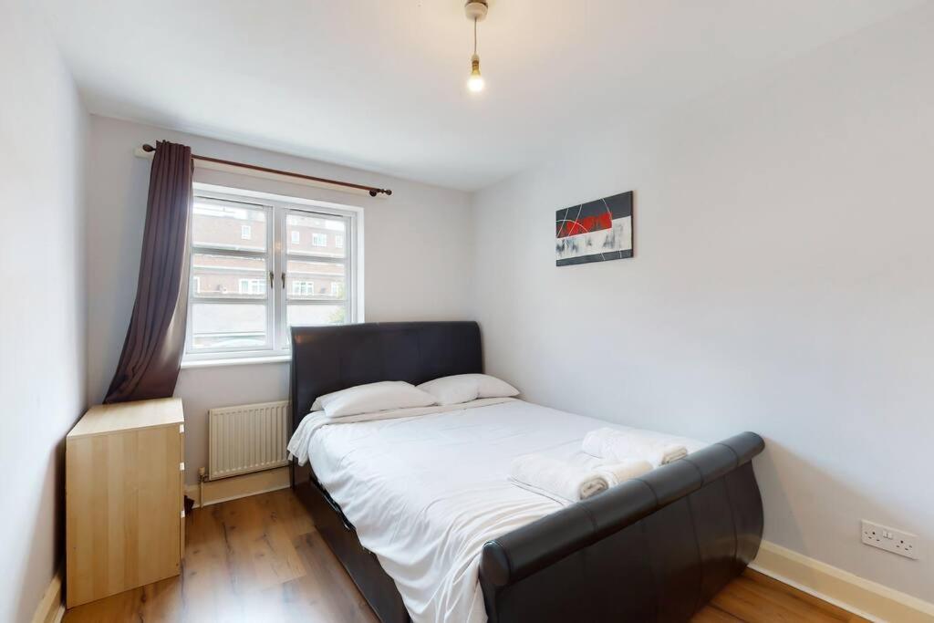 Leilighet Spacious 4 Bedroom With Garden In London